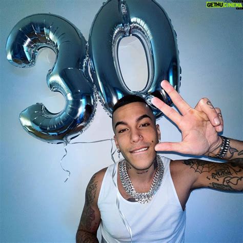 sfera ebbasta age